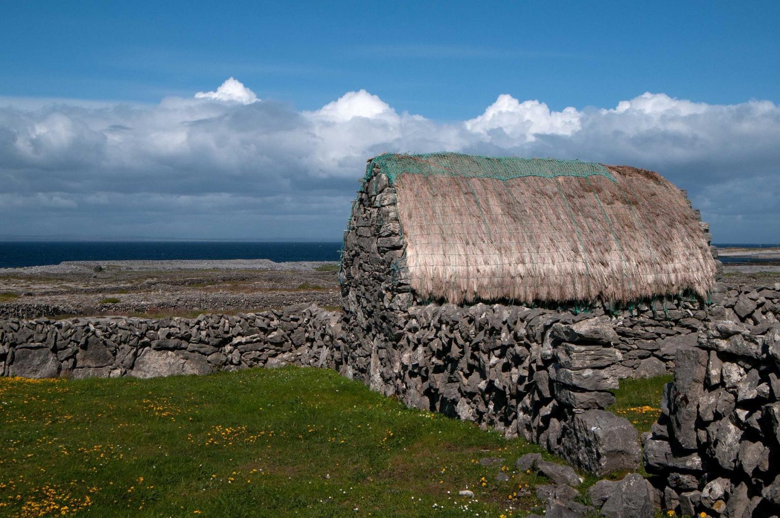 Family who won rent-free year on Inis Meáin decide to stay permanently