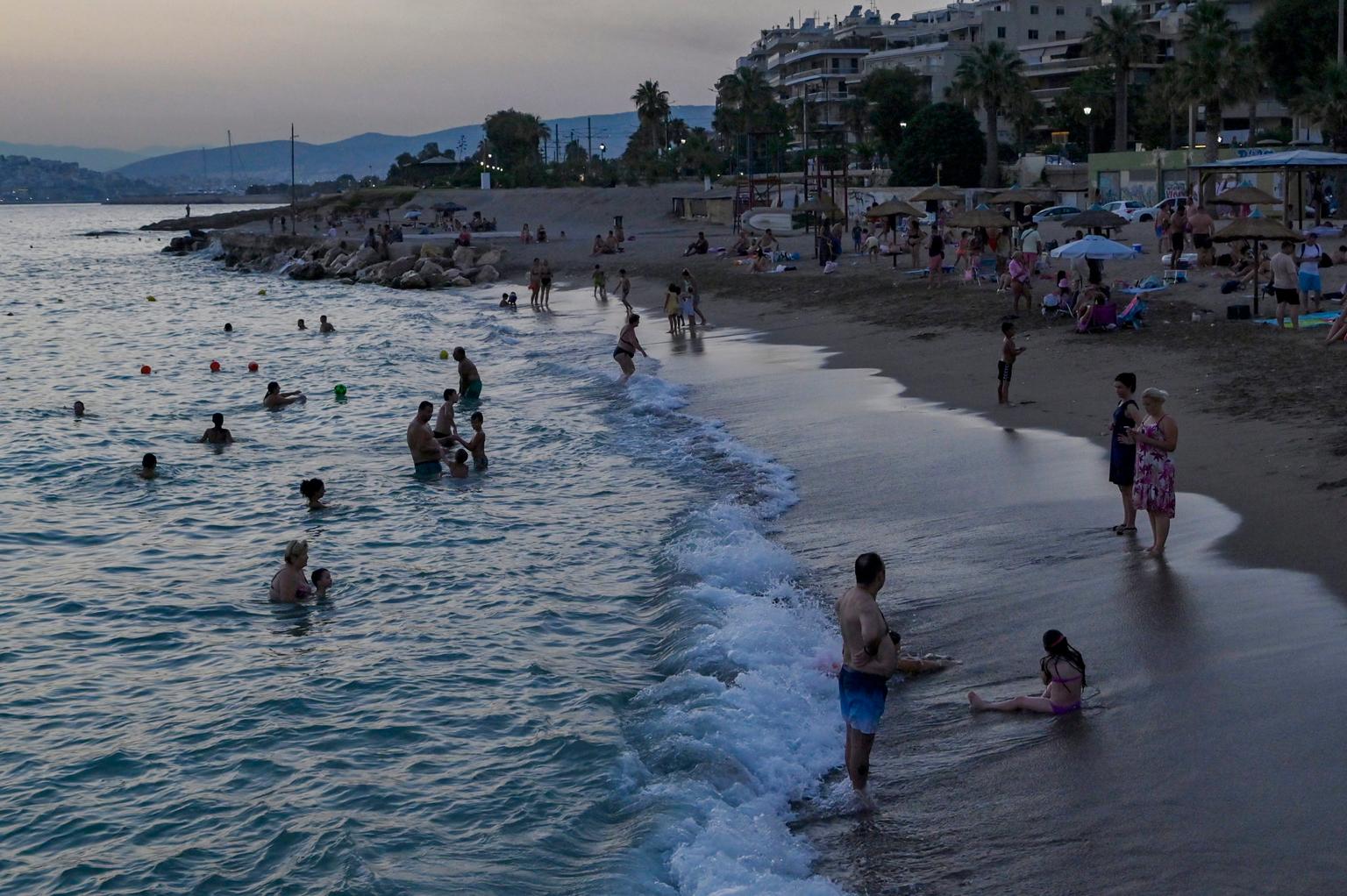 July on its way to becoming the hottest month on record