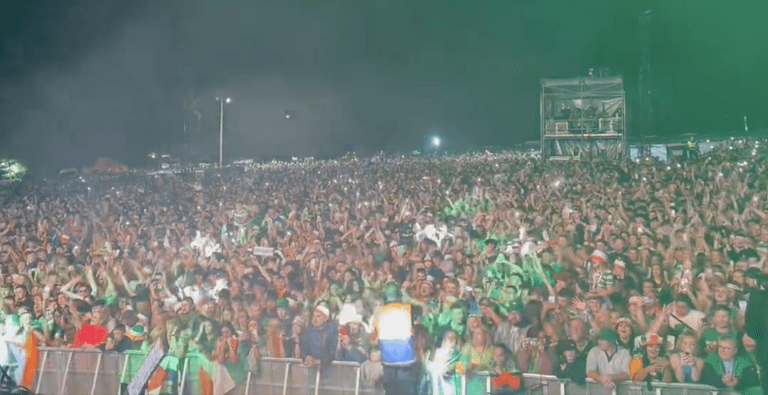 Wolfe Tones gig generates controversy with ‘Celtic Symphony’ at Belfast Féile