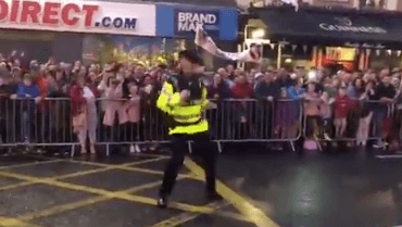 WATCH: Dancing Garda Gets Into The Spirit Of Things At Rose Of Tralee Festival WATCH: Dancing Garda Gets Into The Spirit Of Things At Rose Of Tralee Festival