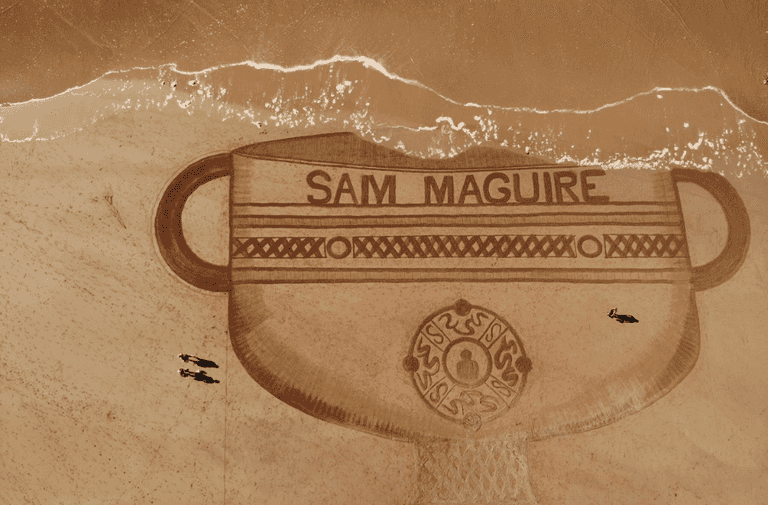 A Giant Sam Maguire Cup Was Drawn On A Beach In Kerry Ahead Of Today’s Final A Giant Sam Maguire Cup Was Drawn On A Beach In Kerry Ahead Of Today’s Final