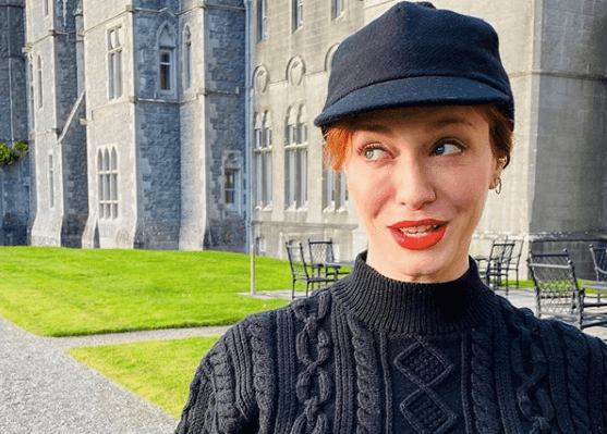 ‘Mad Men’ star Christina Hendricks is holidaying at one of Ireland’s most luxurious castles ‘Mad Men’ star Christina Hendricks is holidaying at one of Ireland’s most luxurious castles