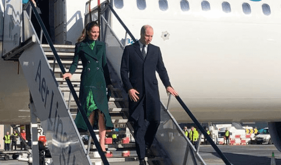 William and Kate land in Ireland wearing green and with a message As Gaeilge William and Kate land in Ireland wearing green and with a message As Gaeilge