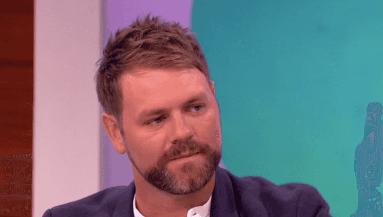 “Where you going?” – Brian McFadden draws laughs by giving out to audience member for leaving “Where you going?” – Brian McFadden draws laughs by giving out to audience member for leaving