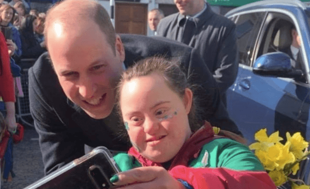 Huge Irish sports fan gets rare selfie with Prince William in Kildare Huge Irish sports fan gets rare selfie with Prince William in Kildare