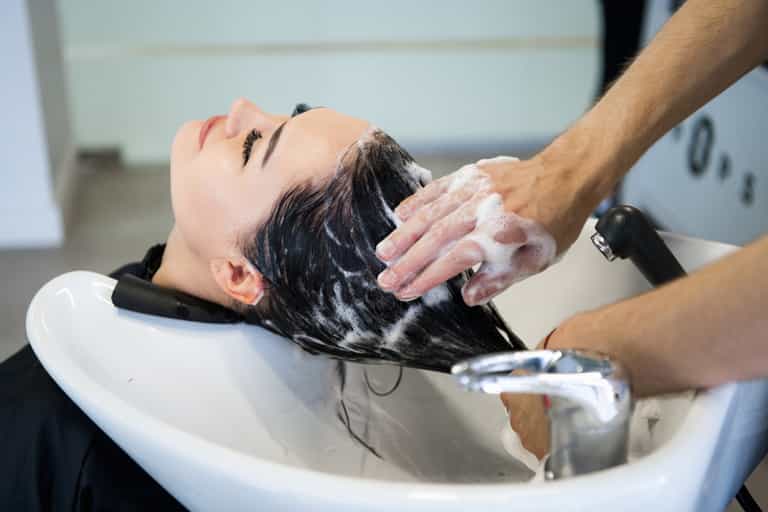 Irish hairdressers are being offered insane cash for a “black market” haircut Irish hairdressers are being offered insane cash for a “black market” haircut