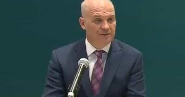CMO Tony Holohan to brief party leaders over Level 5 recommendation CMO Tony Holohan to brief party leaders over Level 5 recommendation