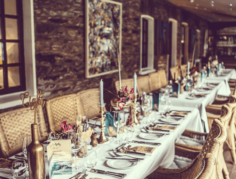 Cork restaurant asks customers not to ‘hurl abuse’ following cancellations Cork restaurant asks customers not to ‘hurl abuse’ following cancellations