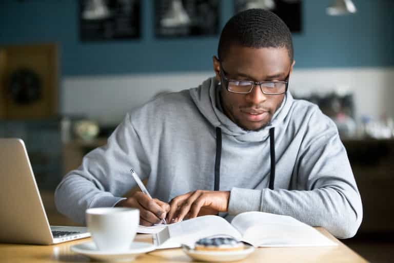 Students can get free Samsung Wireless Galaxy Earbuds worth €139 when they switch to Vodafone X Students can get free Samsung Wireless Galaxy Earbuds worth €139 when they switch to Vodafone X