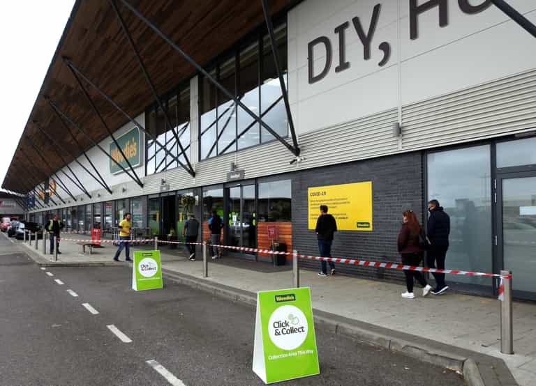 Retail group criticises Government decision to ban click and collect services Retail group criticises Government decision to ban click and collect services