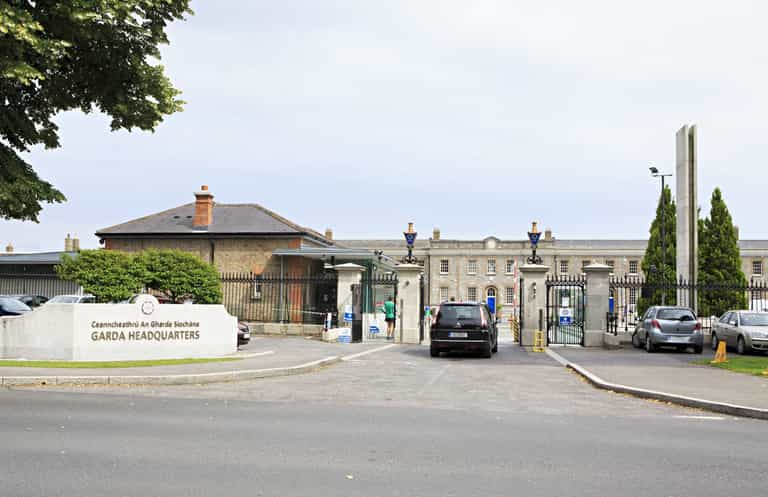 Gardaí issue reminder to public ahead of weekend as over 7,500 non-essential travel fines handed out Gardaí issue reminder to public ahead of weekend as over 7,500 non-essential travel fines handed out