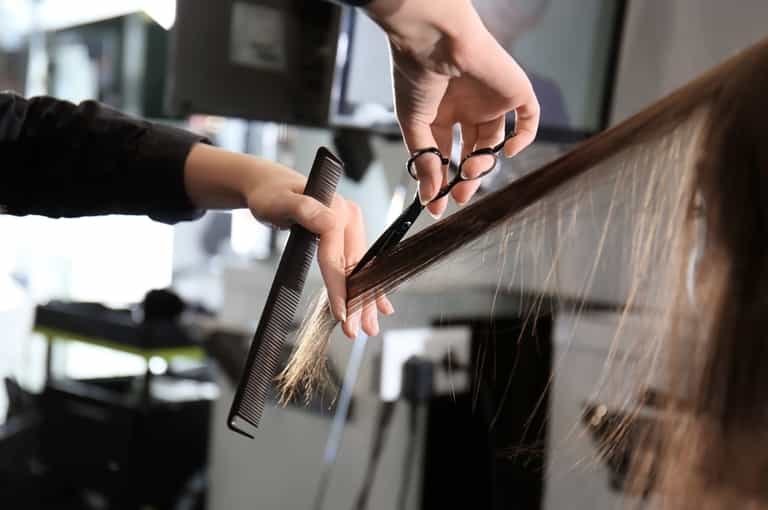 Hairdresser: “The number of black market haircuts should lead to quicker reopening” Hairdresser: “The number of black market haircuts should lead to quicker reopening”