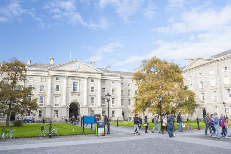 Simon Harris answers question on students “hooking up” as September campus return confirmed Simon Harris answers question on students “hooking up” as September campus return confirmed