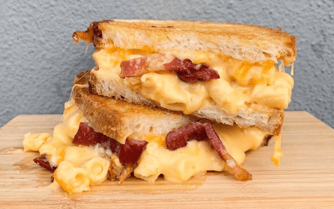 Dingle sandwich shop welcomes back a fan favourite: The Mac and Cheese Toastie Dingle sandwich shop welcomes back a fan favourite: The Mac and Cheese Toastie