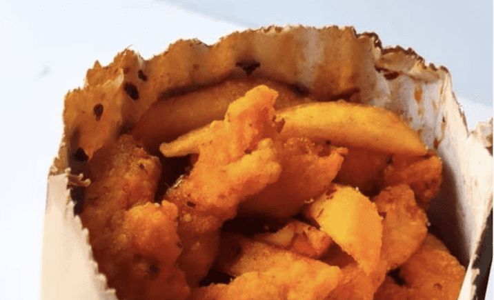 Ireland’s best spice bag revealed along with our favourite takeaways Ireland’s best spice bag revealed along with our favourite takeaways
