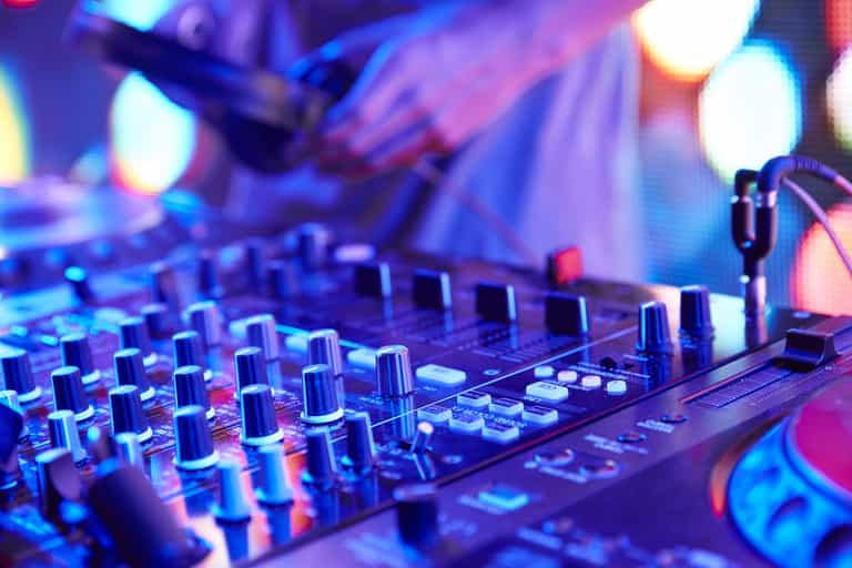 Everything you need to know about the proposed 6am closing time for nightclubs Everything you need to know about the proposed 6am closing time for nightclubs