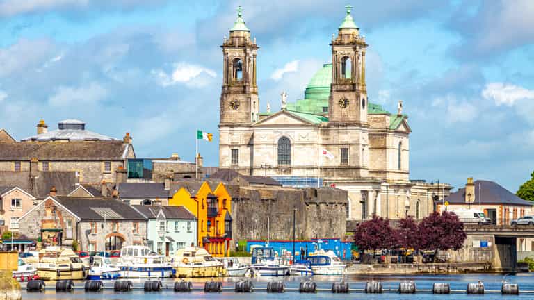 This rental ad is marketing a room in Athlone as a ‘Dublin 8’ apartment This rental ad is marketing a room in Athlone as a ‘Dublin 8’ apartment