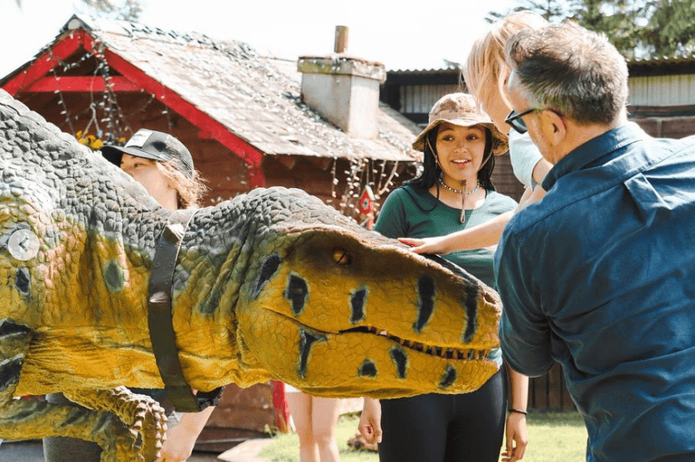 See t-rex, velociraptors and other dinos at Amber Springs Hotel this summer See t-rex, velociraptors and other dinos at Amber Springs Hotel this summer