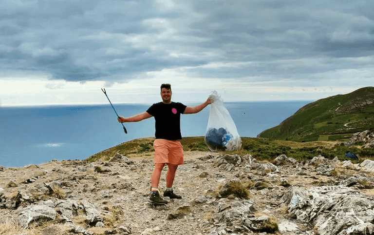 ‘So much litter left behind’ Bray Head cafe cleans up after weekend Air Show ‘So much litter left behind’ Bray Head cafe cleans up after weekend Air Show
