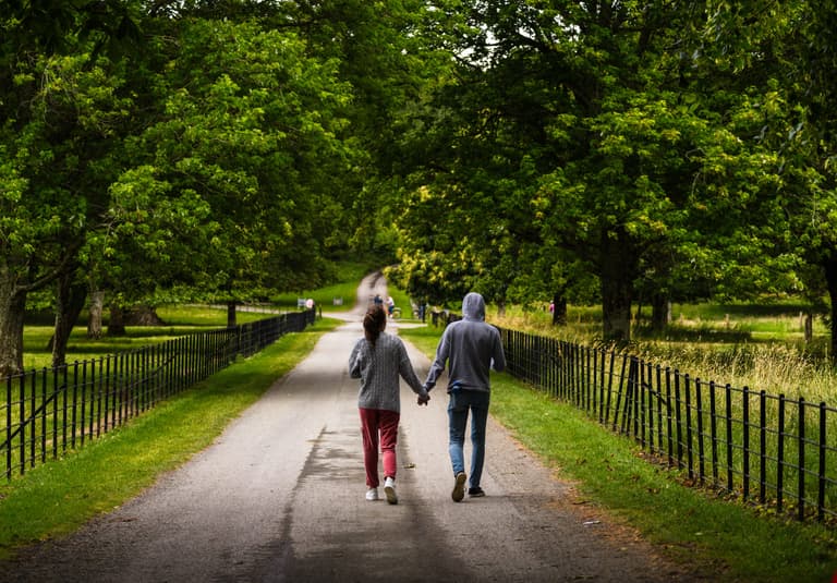 Cost of living crisis has led to ‘cash-candid dating’ in Ireland Cost of living crisis has led to ‘cash-candid dating’ in Ireland