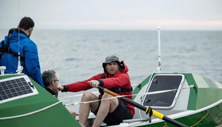 Former rugby player becomes first person to row from New York to Galway Former rugby player becomes first person to row from New York to Galway