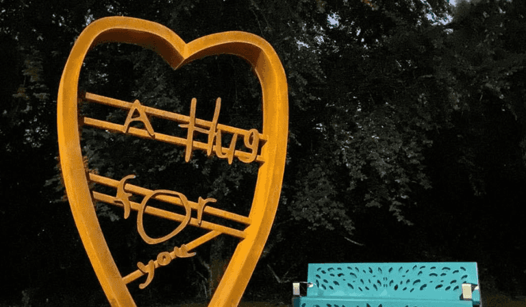 Sculpture of Adam King’s ‘Hug for You’ unveiled in Kilkenny Sculpture of Adam King’s ‘Hug for You’ unveiled in Kilkenny
