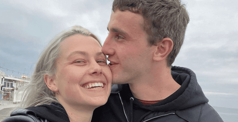 Twitter reacts to news of Paul Mescal and Phoebe Bridgers’ engagement Twitter reacts to news of Paul Mescal and Phoebe Bridgers’ engagement