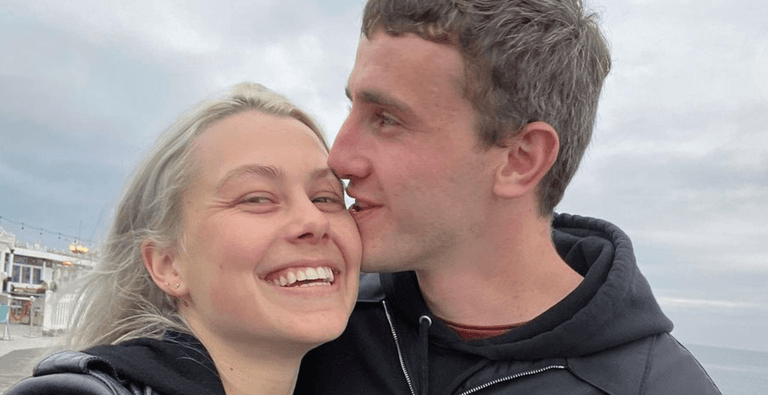 Twitter reacts to news of Paul Mescal and Phoebe Bridgers’ engagement Twitter reacts to news of Paul Mescal and Phoebe Bridgers’ engagement