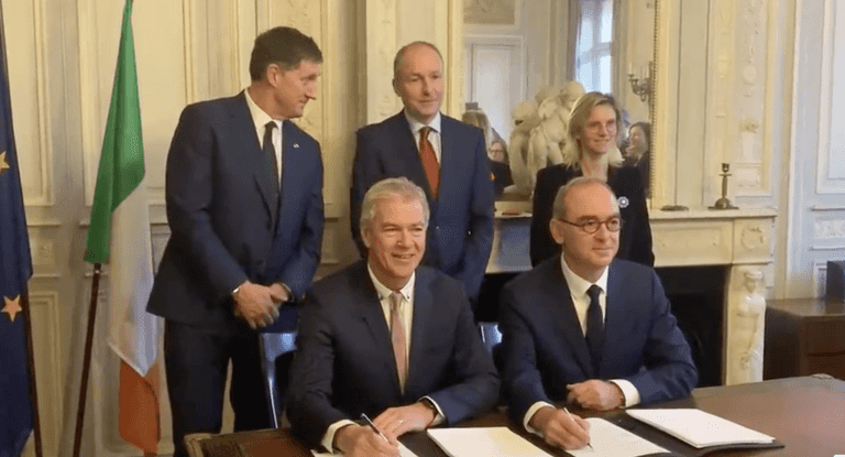 Taoiseach signs off on underwater cable connecting Ireland and France’s electricity network Taoiseach signs off on underwater cable connecting Ireland and France’s electricity network