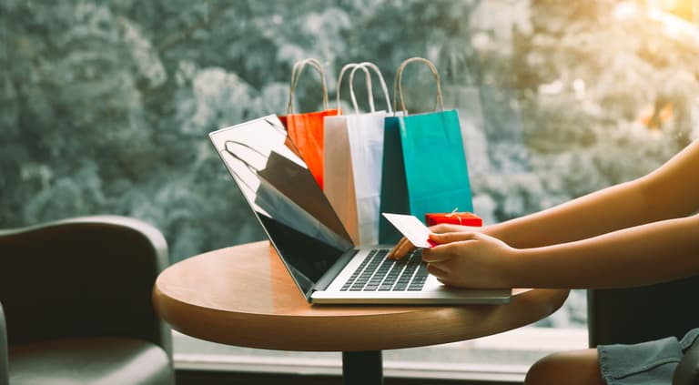 Gardaí issue warning to shoppers concerning Black Friday scams Gardaí issue warning to shoppers concerning Black Friday scams