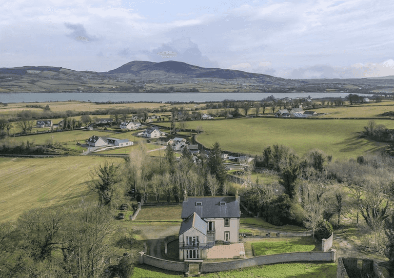 Here’s what €500k gets you in Donegal – a wine cellar, tennis court and 3 acre estate Here’s what €500k gets you in Donegal – a wine cellar, tennis court and 3 acre estate