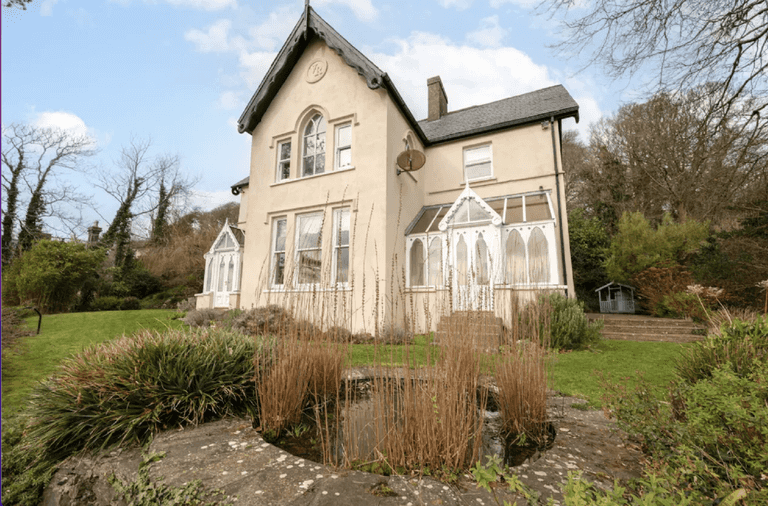 Morrissey sells his Cobh holiday home for €575k Morrissey sells his Cobh holiday home for €575k