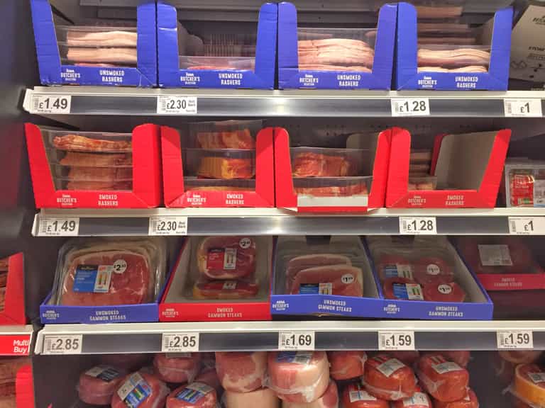 UK food supplier accused of selling rotten meat ‘for decades’ UK food supplier accused of selling rotten meat ‘for decades’