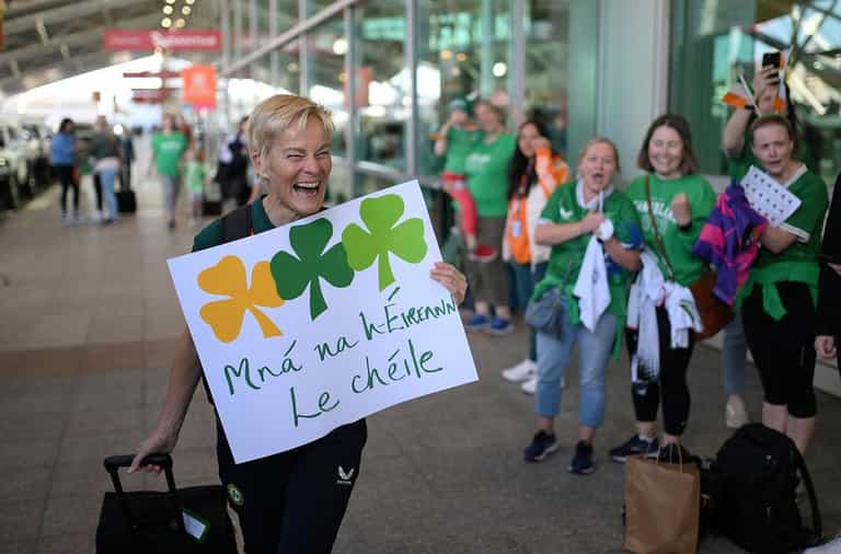 WATCH: Emotional greeting for Irish team at Sydney Airport ahead of World Cup WATCH: Emotional greeting for Irish team at Sydney Airport ahead of World Cup