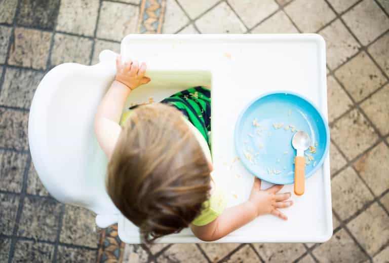 ‘It’s disgusting’ – Parents called out for leaving behind baby’s mess at restaurant ‘It’s disgusting’ – Parents called out for leaving behind baby’s mess at restaurant