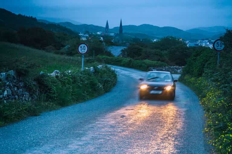Irish speed limits to be lowered by 20km/h on many roads due to spike in road deaths Irish speed limits to be lowered by 20km/h on many roads due to spike in road deaths
