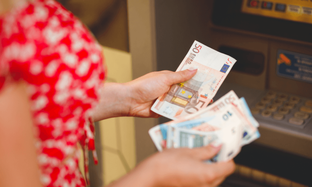 Minimum wage in Ireland set to increase in February