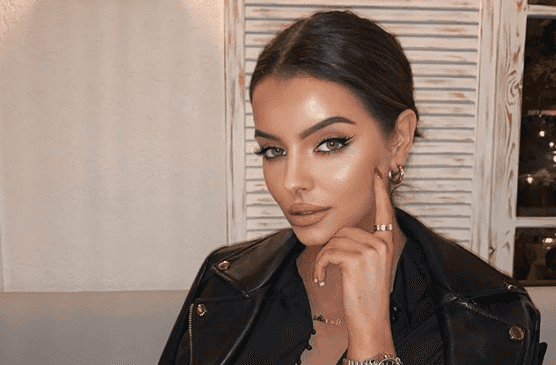 Tiktok took Maura Higgins’ profile down for “violating guidelines” Tiktok took Maura Higgins’ profile down for “violating guidelines”