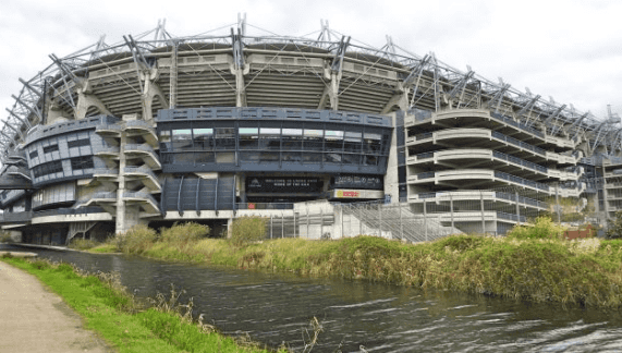 GAA pleads with government to allow 500 people at matches from next week GAA pleads with government to allow 500 people at matches from next week