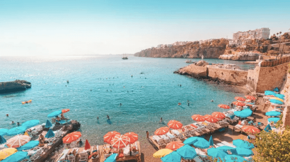 New survey reveals what Irish people expect holidays to look like in summer 2021 New survey reveals what Irish people expect holidays to look like in summer 2021