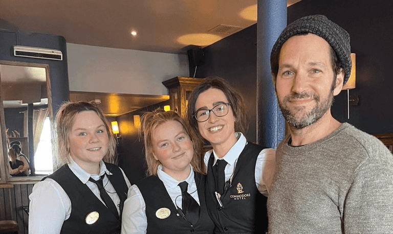 Sexiest man alive Paul Rudd spotted enjoying the sun in Cobh Sexiest man alive Paul Rudd spotted enjoying the sun in Cobh