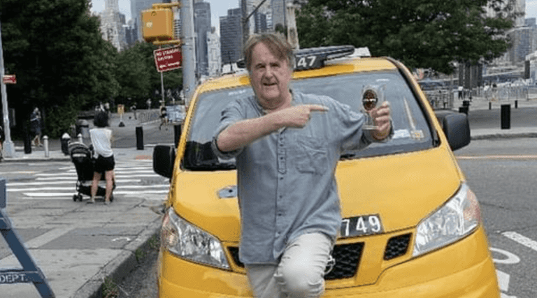 New York cabby flies to Dublin to settle a 9-year pint debt New York cabby flies to Dublin to settle a 9-year pint debt