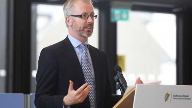 Domestic violence survivors to get 5 days paid leave with new bill Domestic violence survivors to get 5 days paid leave with new bill