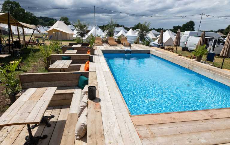 Glastonbury glamping ‘tents’ come with swimming pool, dining lounge and €28k price tag Glastonbury glamping ‘tents’ come with swimming pool, dining lounge and €28k price tag