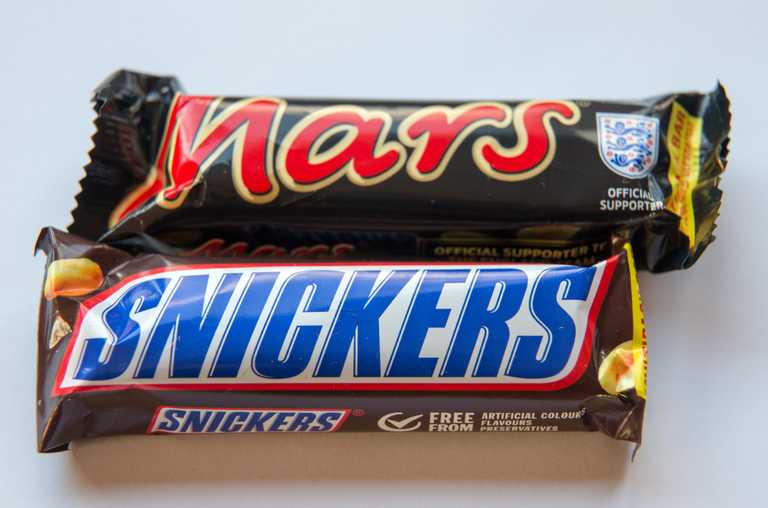 The bizarre reason Snickers bars went by an entirely different name in Ireland for years The bizarre reason Snickers bars went by an entirely different name in Ireland for years