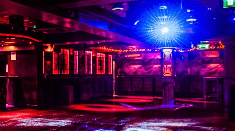 Taoiseach says 6am closing times for clubs unlikely to come in until next summer Taoiseach says 6am closing times for clubs unlikely to come in until next summer