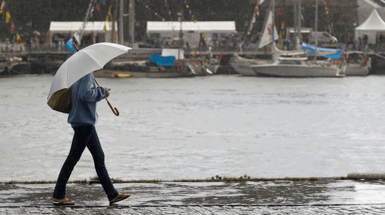 Met Éireann hits four counties with Yellow Warning ahead of Halloween Met Éireann hits four counties with Yellow Warning ahead of Halloween